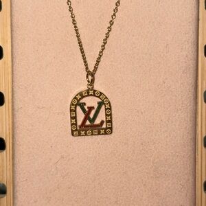 Stainless Steel Gold Pendant Necklace WILL NOT TARNISH